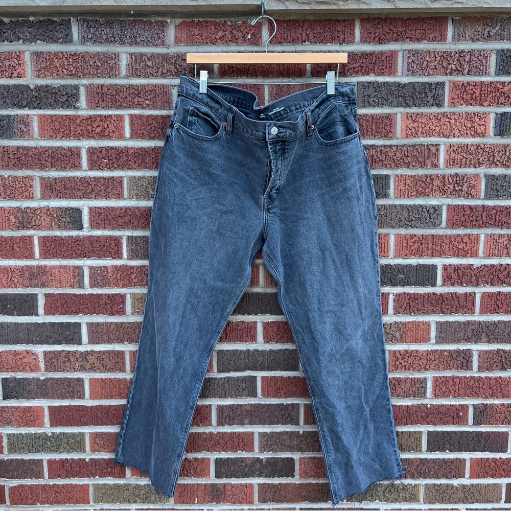 Old Navy Washed Black Cropped High Rise Slouchy Straight Jeans